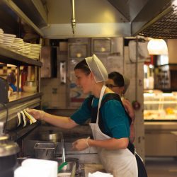 Dutch-Eating-Place Amish